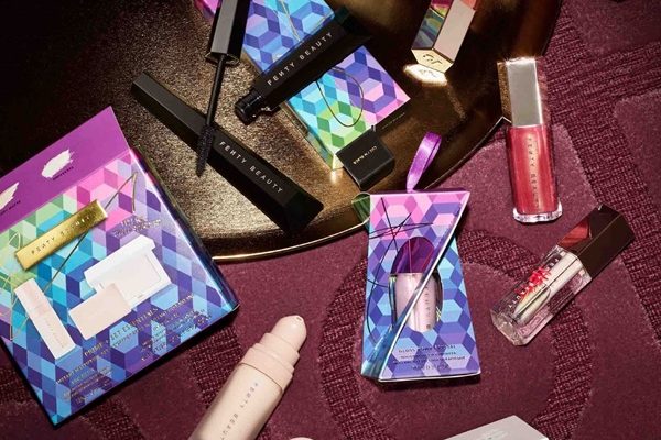 เปิดอาณาจักร HOLLA’FAME  FENTY BEAUTY พาคุณสัมผัสถึงที่สุดของไอเท็มระดับตำนานตลอดทั้งฤดูกาล