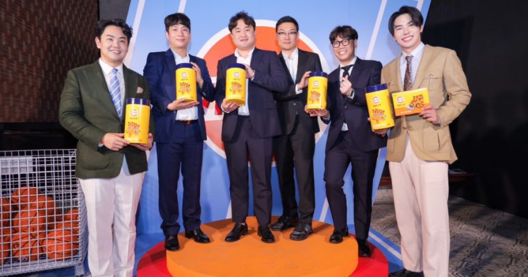 วิต้าห้าร้อย เปิดตัว วิต้าเดลลี่ สติ๊ก วิตามินชนิดผง พกพาสะดวก ​  ดึง “มาร์ค ต้วน” นั่งแท่นพรีเซ็นเตอร์คนแรกในประเทศไทย  คาดดันยอดขายแตะ 500 ล้าน ใน 3 ปี 