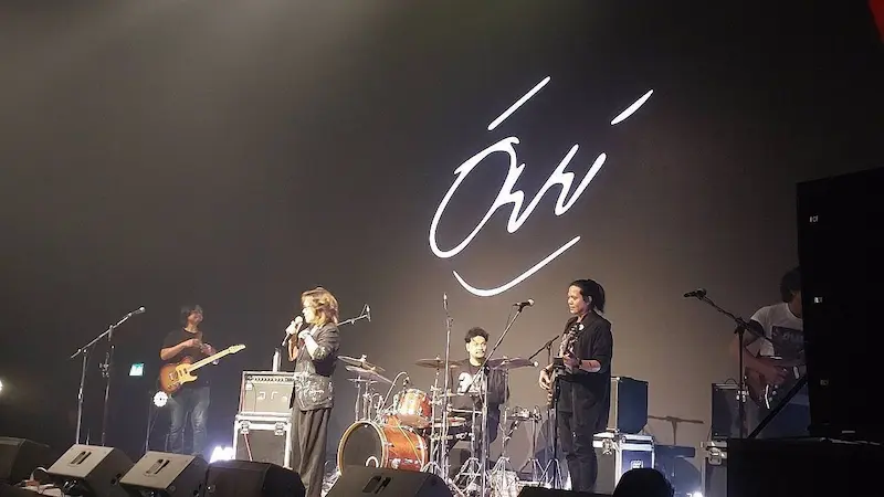 อัยย์ เปิดปรากฏการณ์ทางดนตรีให้หายคิดถึง นำเพลงฮิตยุค 90s ‘นานเหลือเกิน – ฉันหรือเปล่า – บอกเขาว่าเจอฉัน’ พร้อมโชว์เพลงใหม่ “ไม่ได้เรียกร้องอะไรเกินเลย” เรียกเสียงกรี๊ดสนั่นฮอลล์ ใน Concert 30 ปี AUDY ที่ LIDO Live House